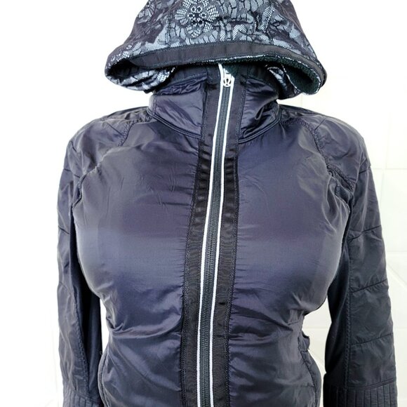 Lululemon Women's Black Run Bundle Up Hooded Performance Jacket Size M - Picture 5 of 9
